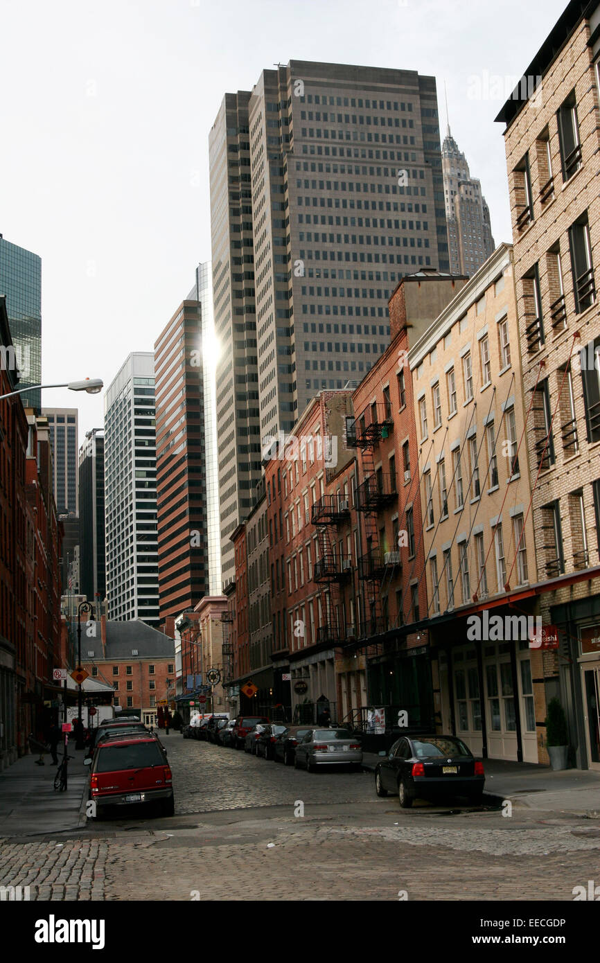 A street in Lower Manhattan, New York City Stock Photo - Alamy