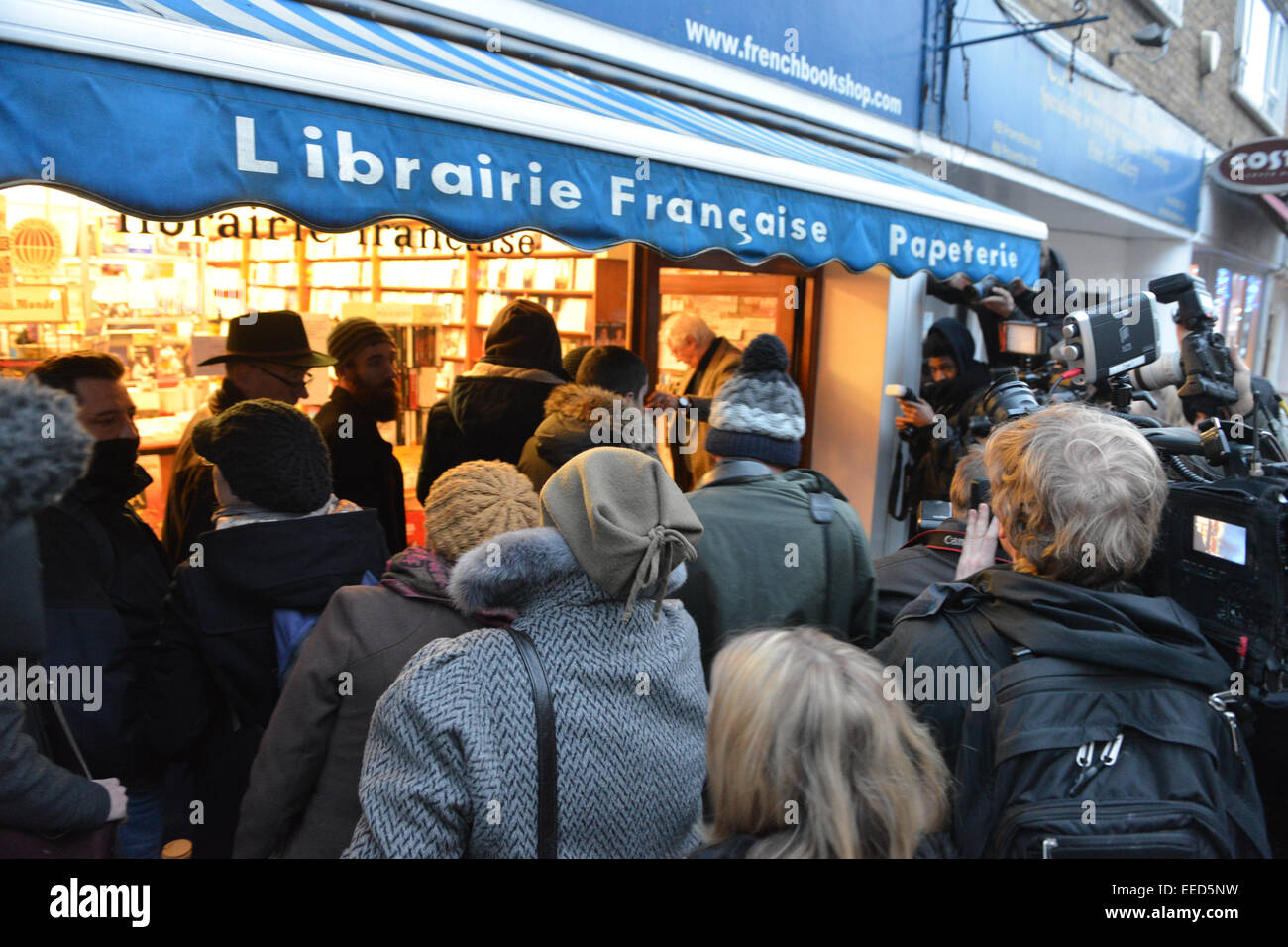 South Kensington, London, UK. 16th January 2015. Limited numbers of the French satirical magazine, Charlie Hebdo go on sale in London. The magazine has sold out in France and only around 2,000 copies are available in England. Credit:  Matthew Chattle/Alamy Live News Stock Photo