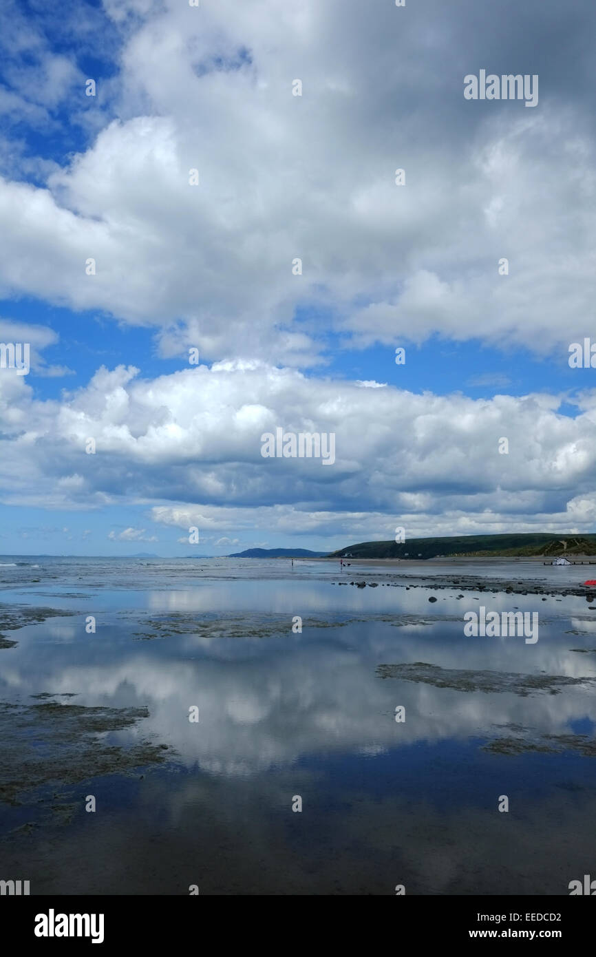 Reflection of clouds on sea hi-res stock photography and images - Alamy