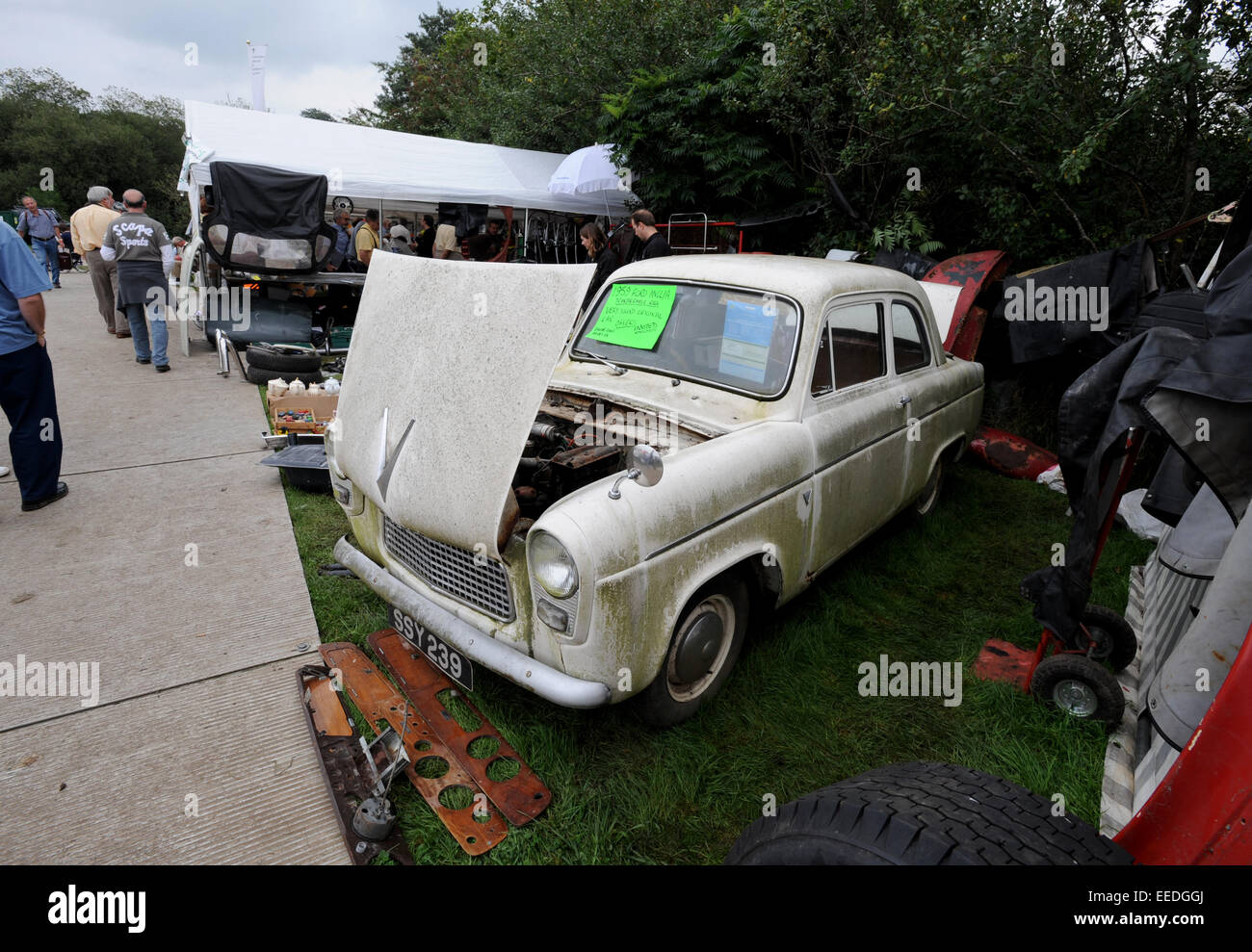 Beaulieu Autojumble, massive classic car parts swap meet and jumble