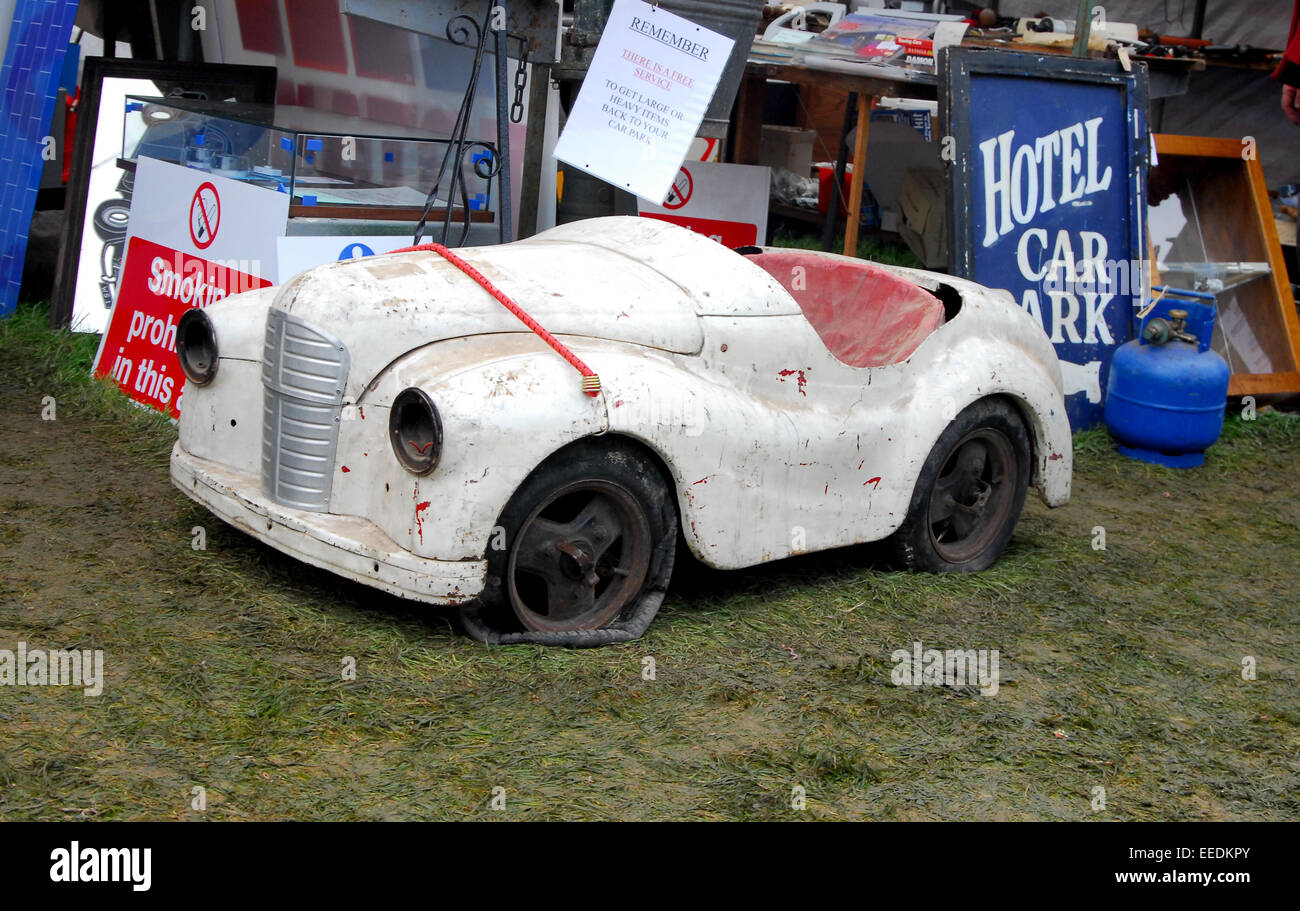 Beaulieu Autojumble, massive classic car parts swap meet and jumble sale Stock Photo