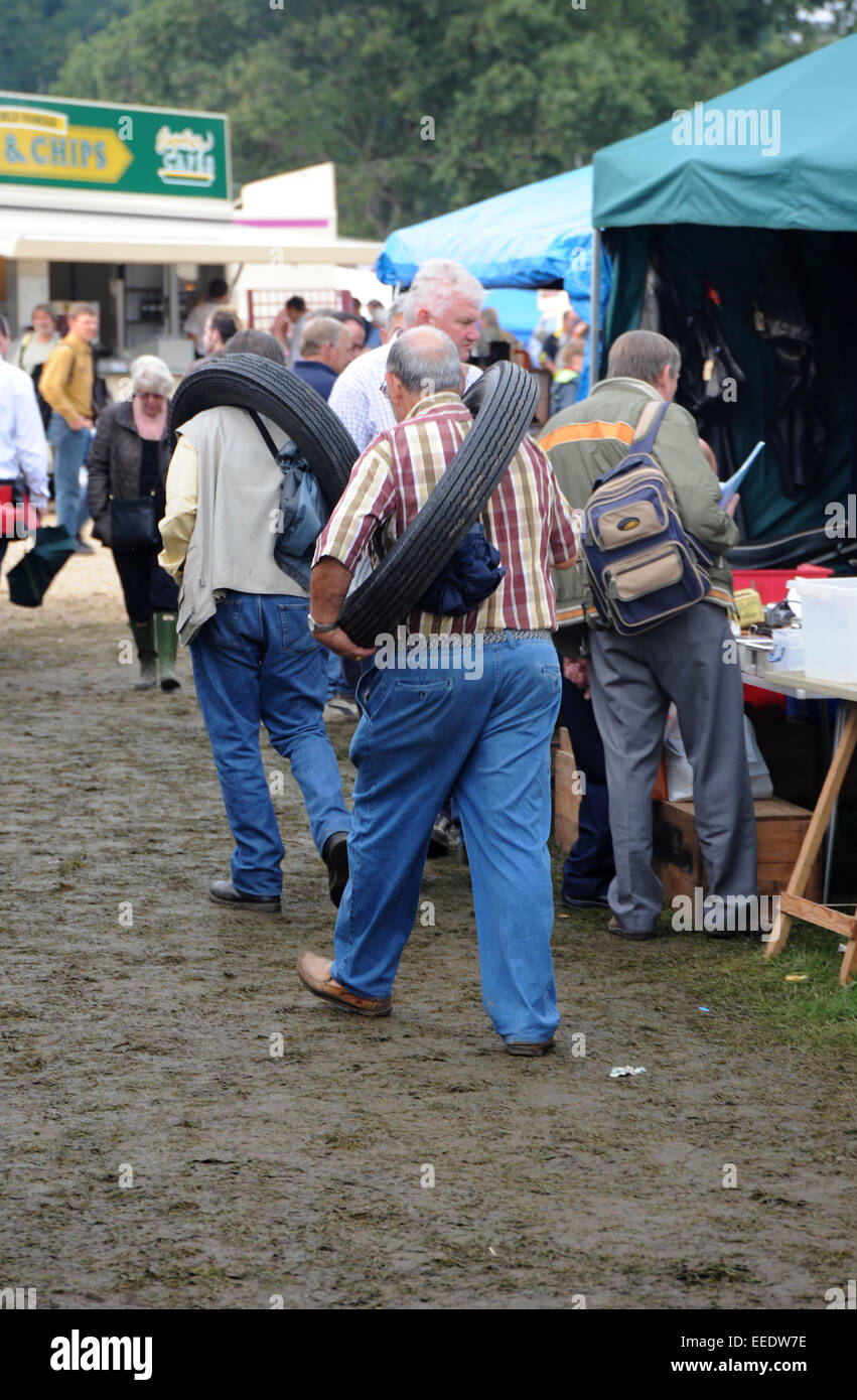 Beaulieu Autojumble, massive classic car parts swap meet and jumble sale Stock Photo Alamy