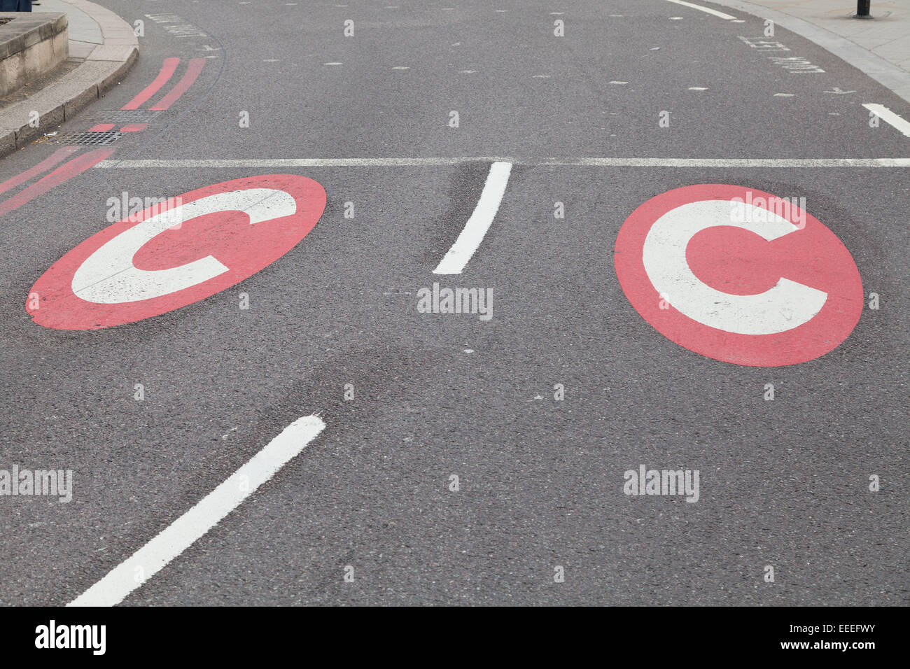 Congestion charge road signage at Hyde Park Corner Stock Photo