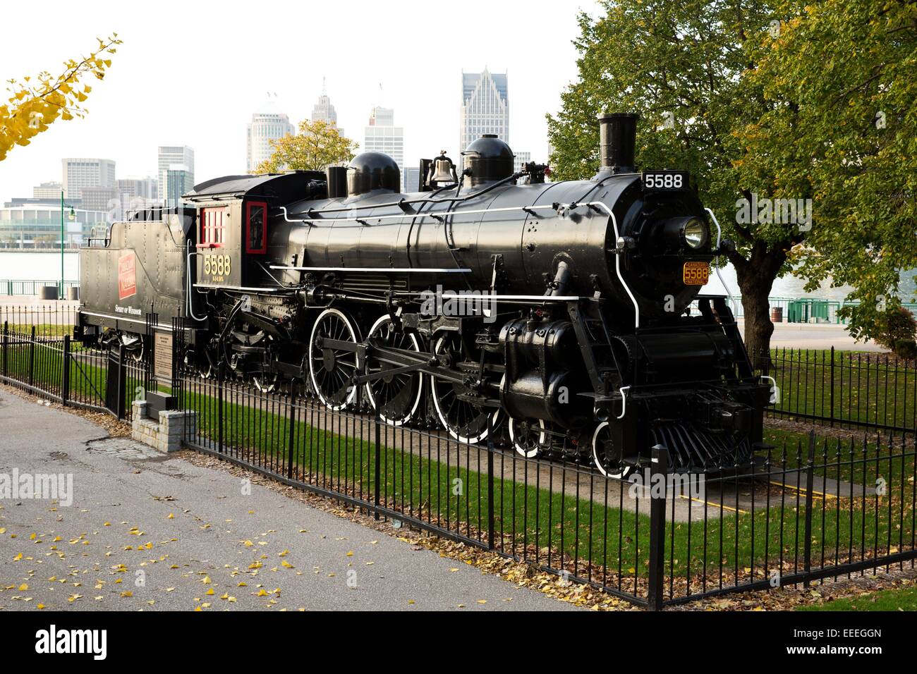 the-spirit-of-windsor-a-pacific-type-4-6-2-steam-locomotive-windsor