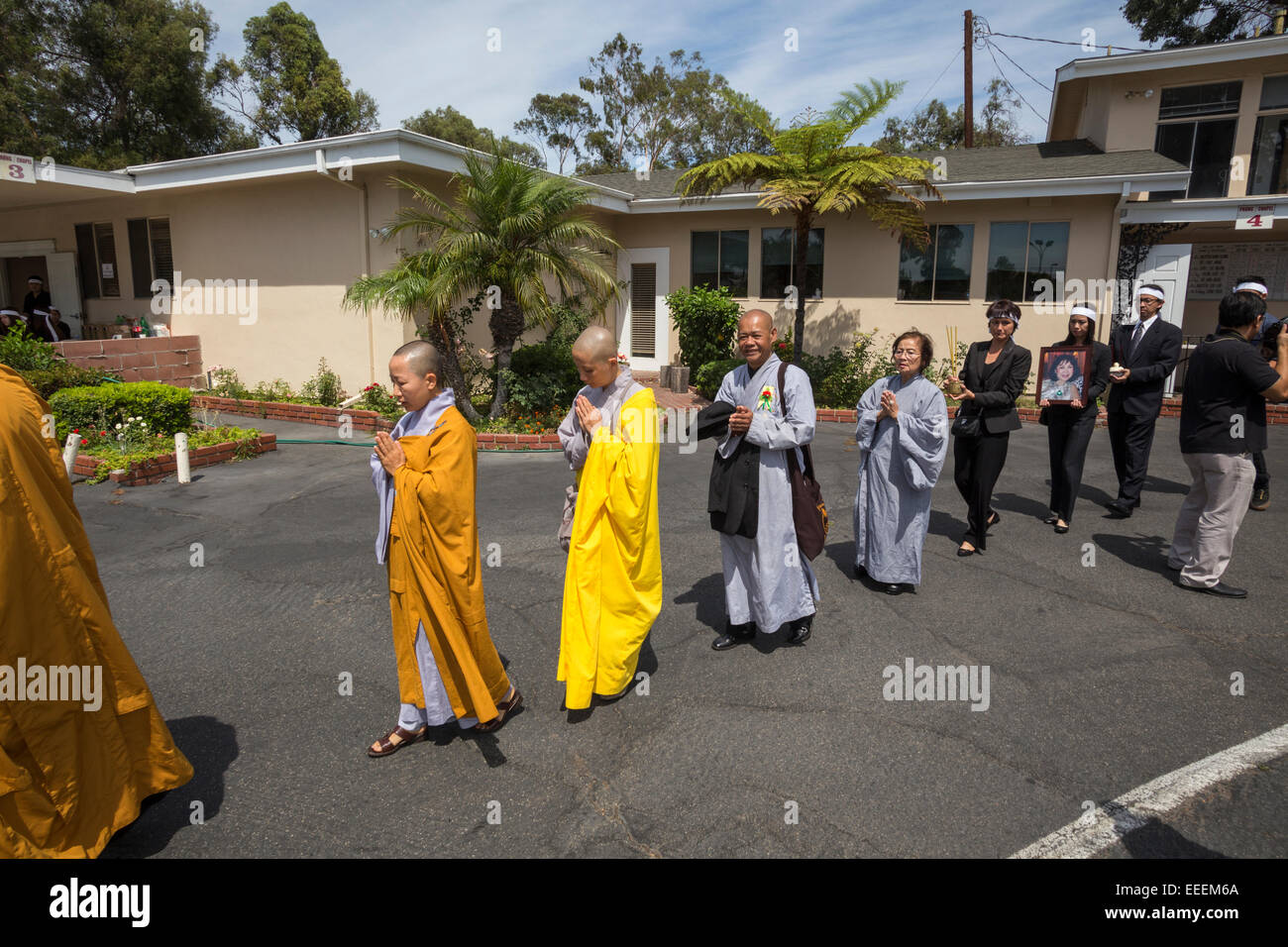 monks, family members, mourners, Vietnamese funeral procession, Little Saigon, city of Westminster, California Stock Photo