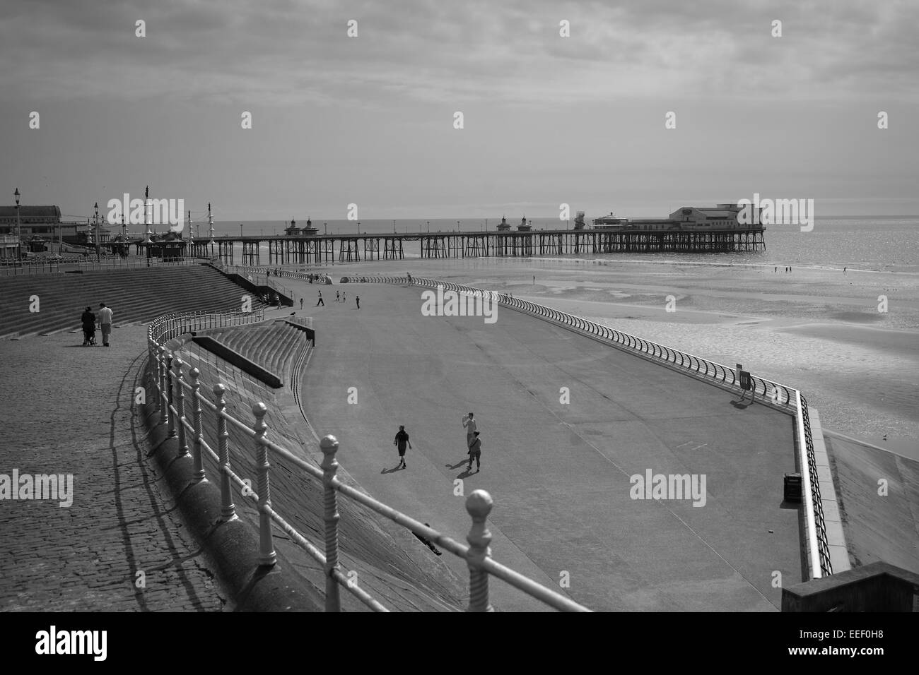 Seafront promenade in european Black and White Stock Photos & Images ...