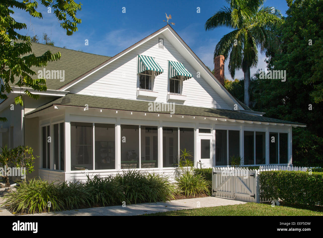 Historic Palm Cottage b. 1895 - now home to the Naples Historical Society, Naples, Florida, USA Stock Photo