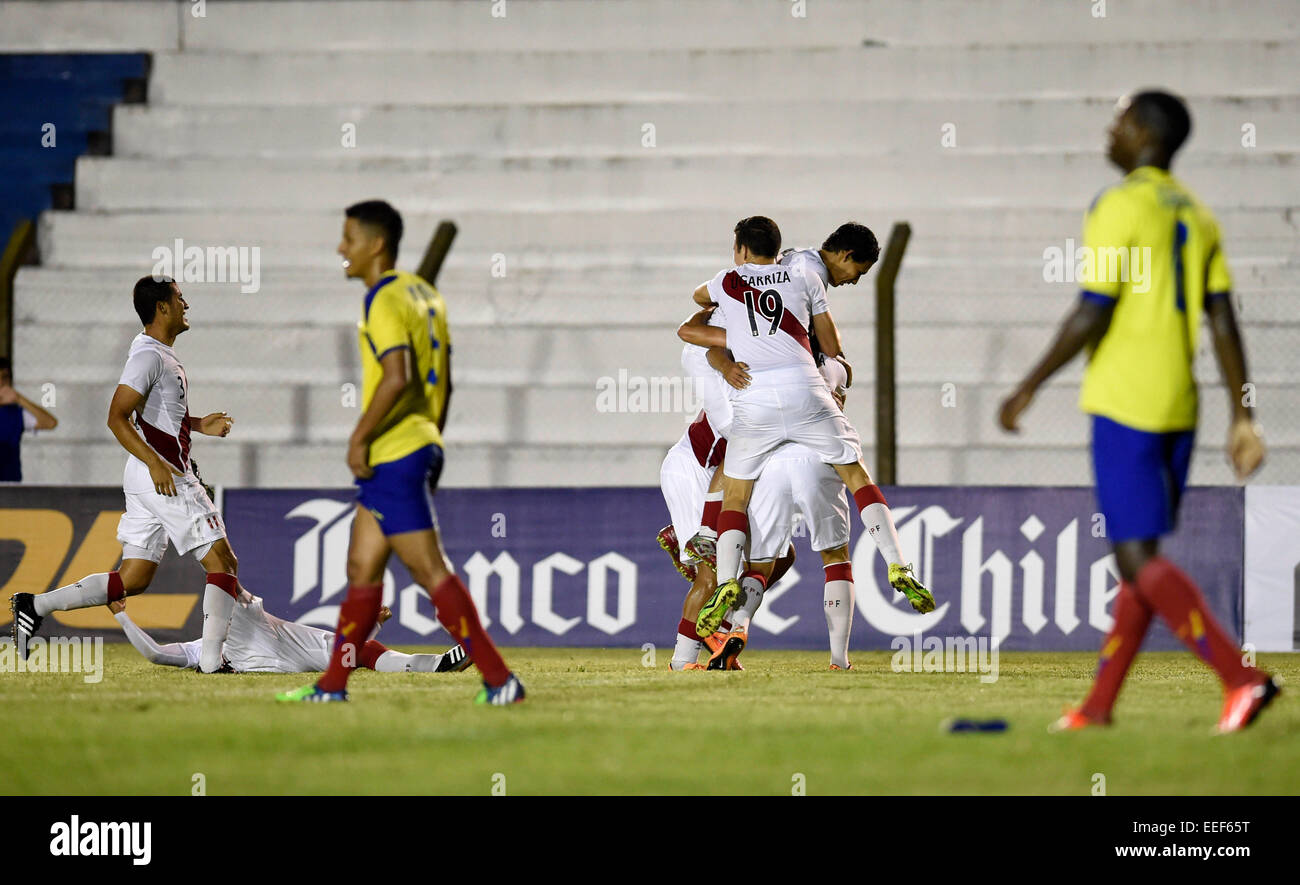 Colonia, Uruguay. 16th Jan, 2015. Players of Peru celebrate a goal during the match of the South american U20 tournament against Ecuador, held in the Alberto Supici Stadium, in Colonia, 200km away of Montevideo, capital of Uruguay, on Jan. 16, 2015. Credit:  Nicolas Celaya/Xinhua/Alamy Live News Stock Photo