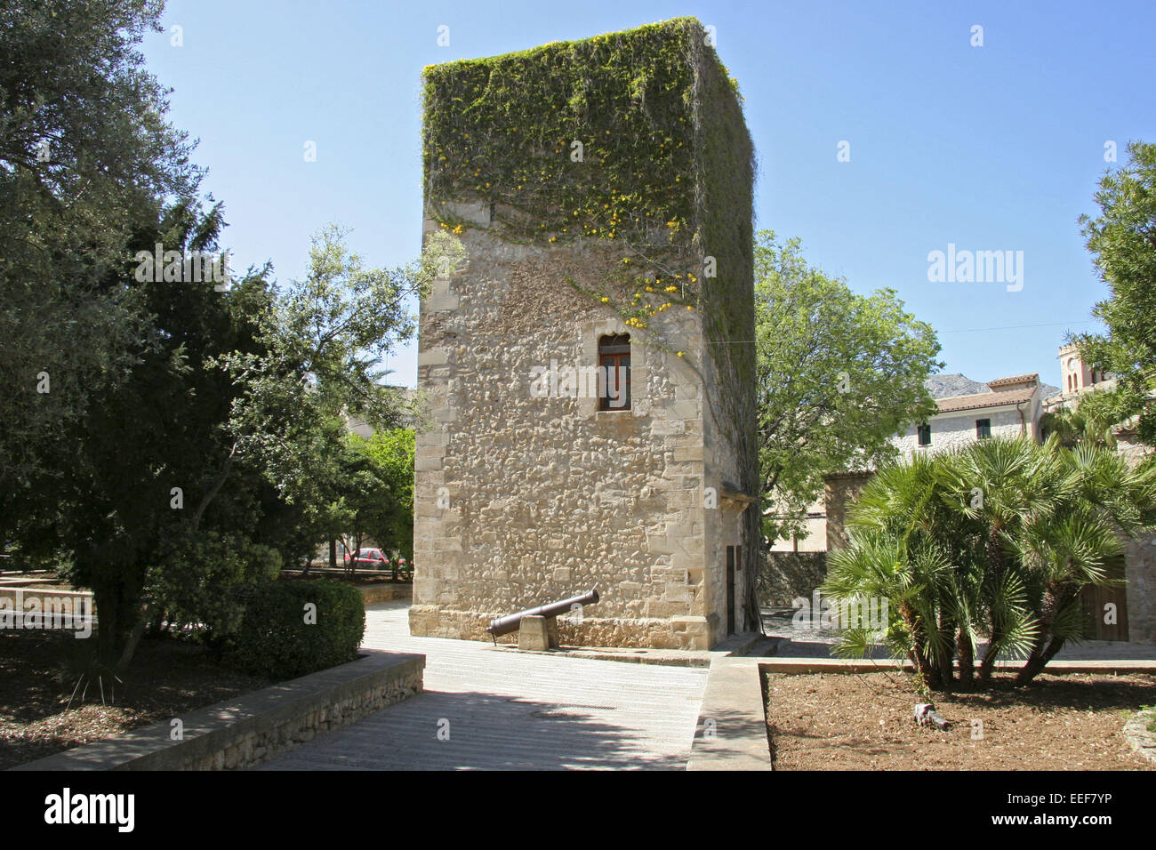 Spanien Balearen Insel Mallorca Pollensa Pollenca Turm Stadtturm Torre