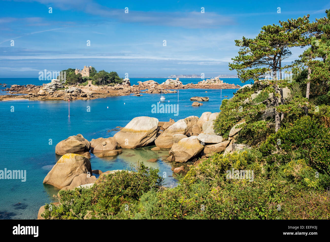 Atlantic ocean coast in Brittany near Ploumanac’h (France Stock Photo ...