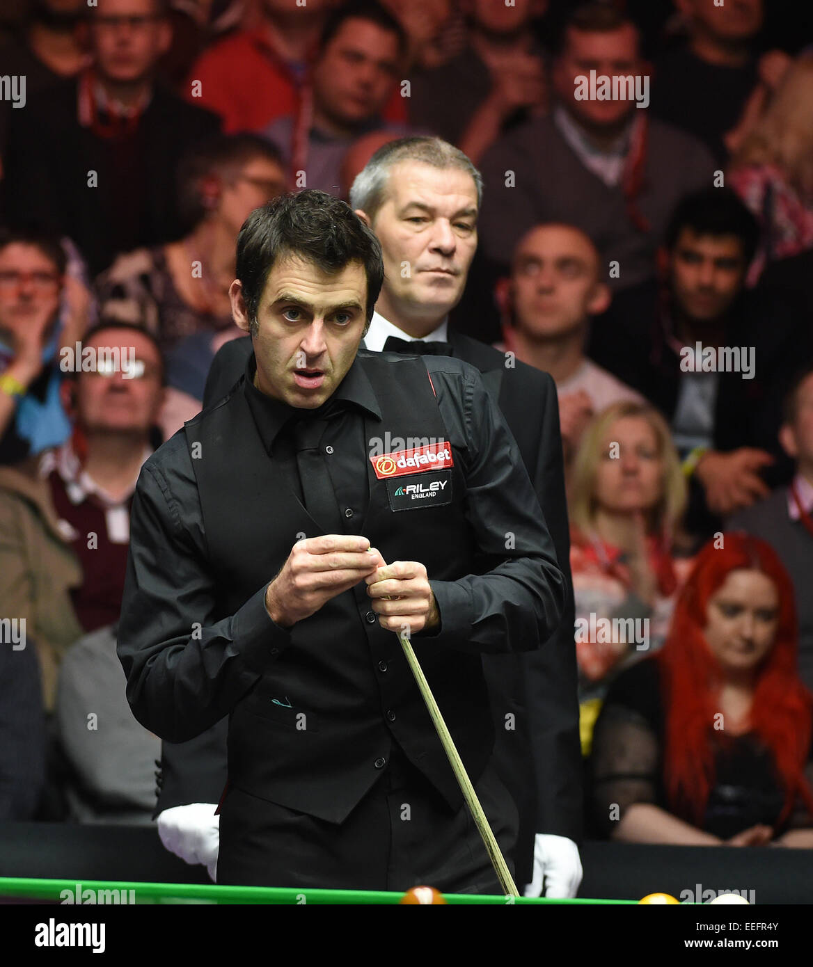 London, UK. 17th Jan, 2015. Masters Snooker Semi Final. Ronnie O'Sullivan eyes up a chance. World number one Robertson beat defending champion Ronnie O'Sullivan 6-1 to reach his third Masters final. Credit:  Action Plus Sports/Alamy Live News Stock Photo