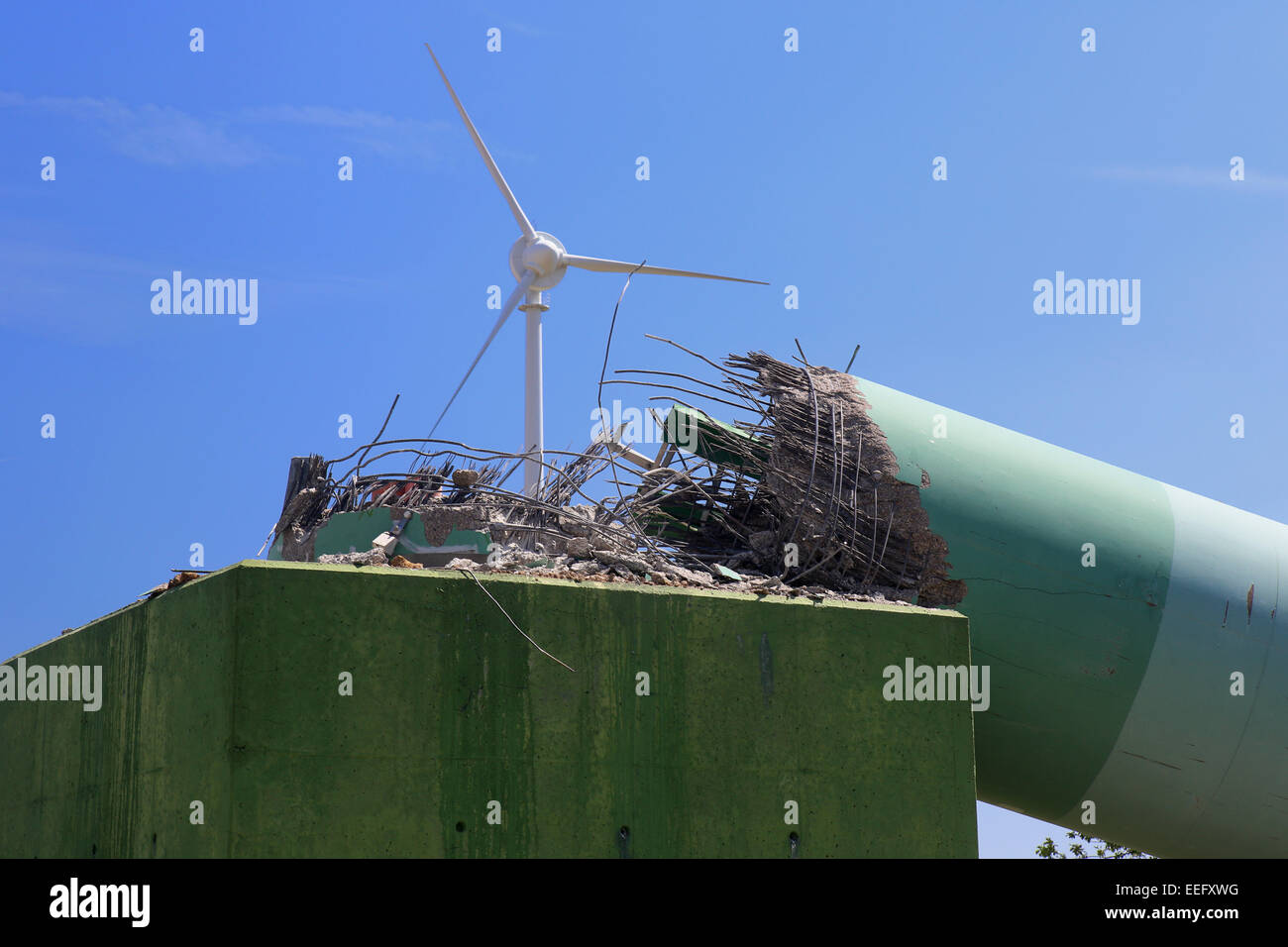 Langengrassau, Germany, demolition of an old wind turbine Stock Photo ...