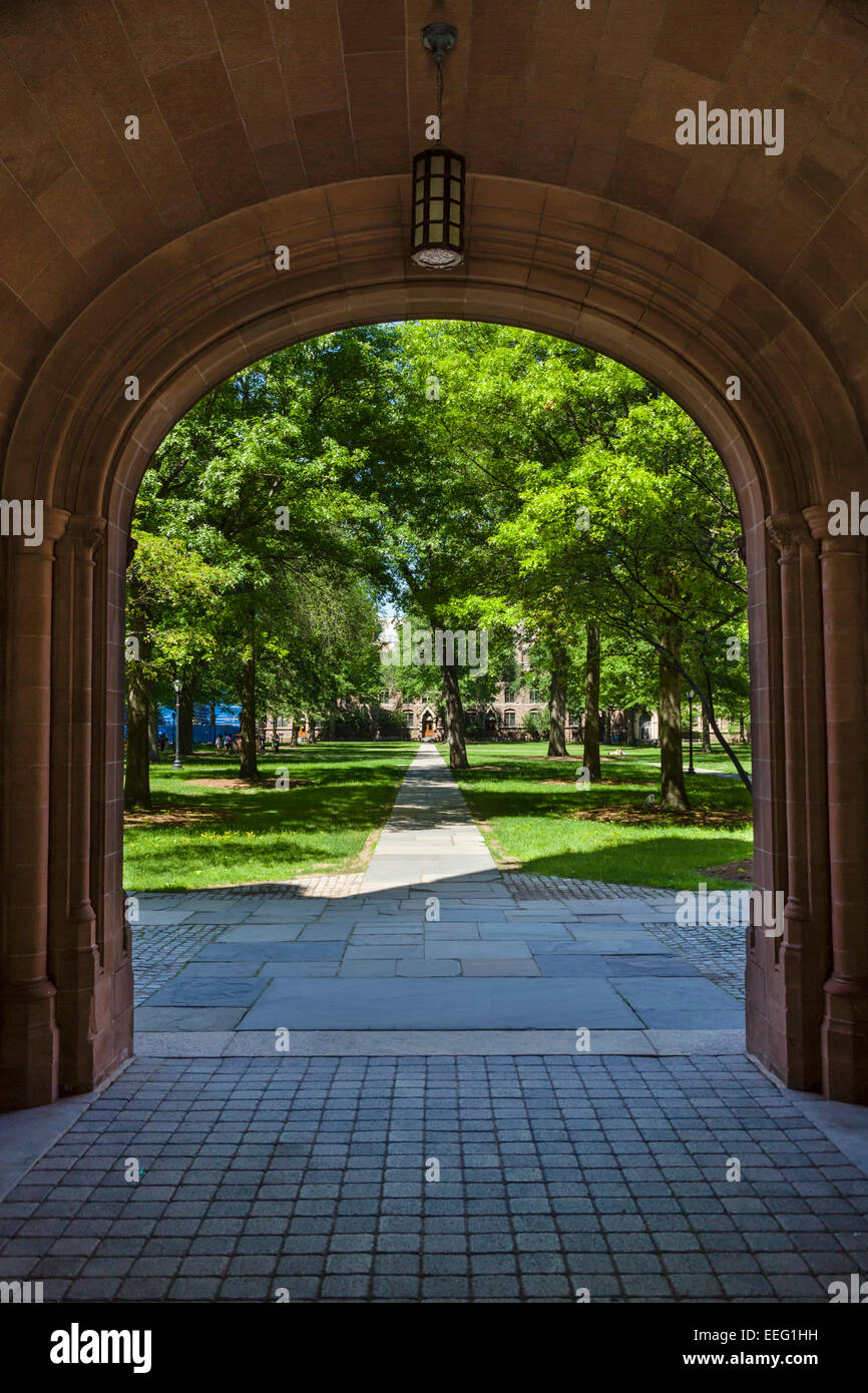 Yale Campus High Resolution Stock Photography And Images Alamy Yale Campus High Resolution Stock Photography And Images Alamy