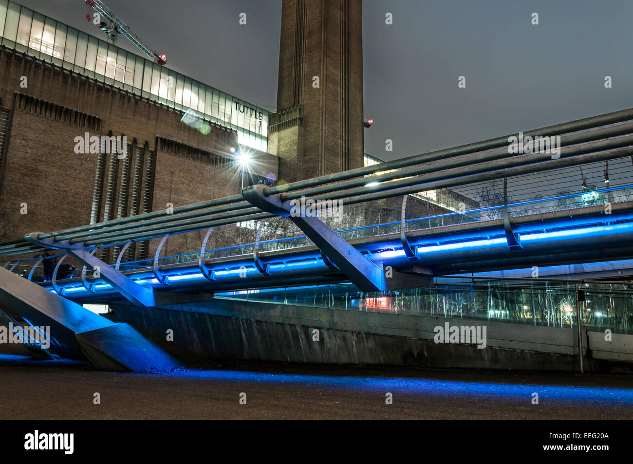 Tate Modern and Millennium bridge at night Stock Photo