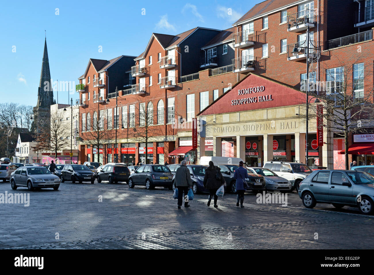 Shoppers car park hires stock photography and images Alamy