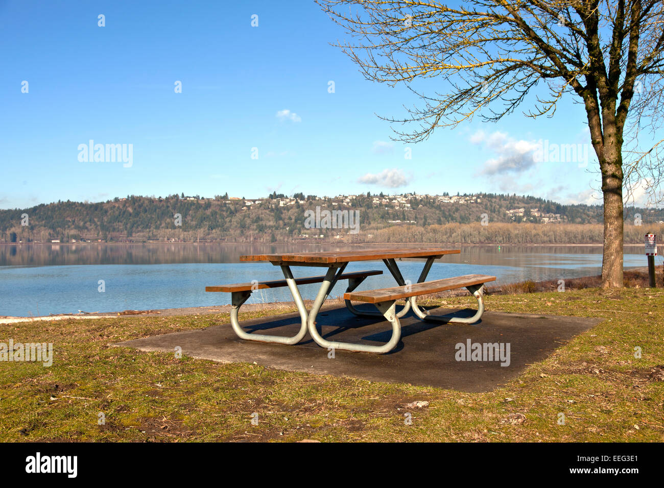 Picnic bench with a view Columbia river Oregon parks. Stock Photo