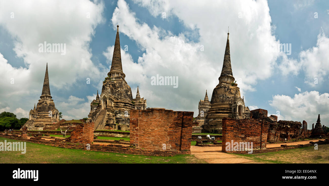 THAILAND - A row of chedis left standing in Wat Phra Si Sanphet at Ayutthaya after the site was destroyed by the Burmese in 1767 Stock Photo