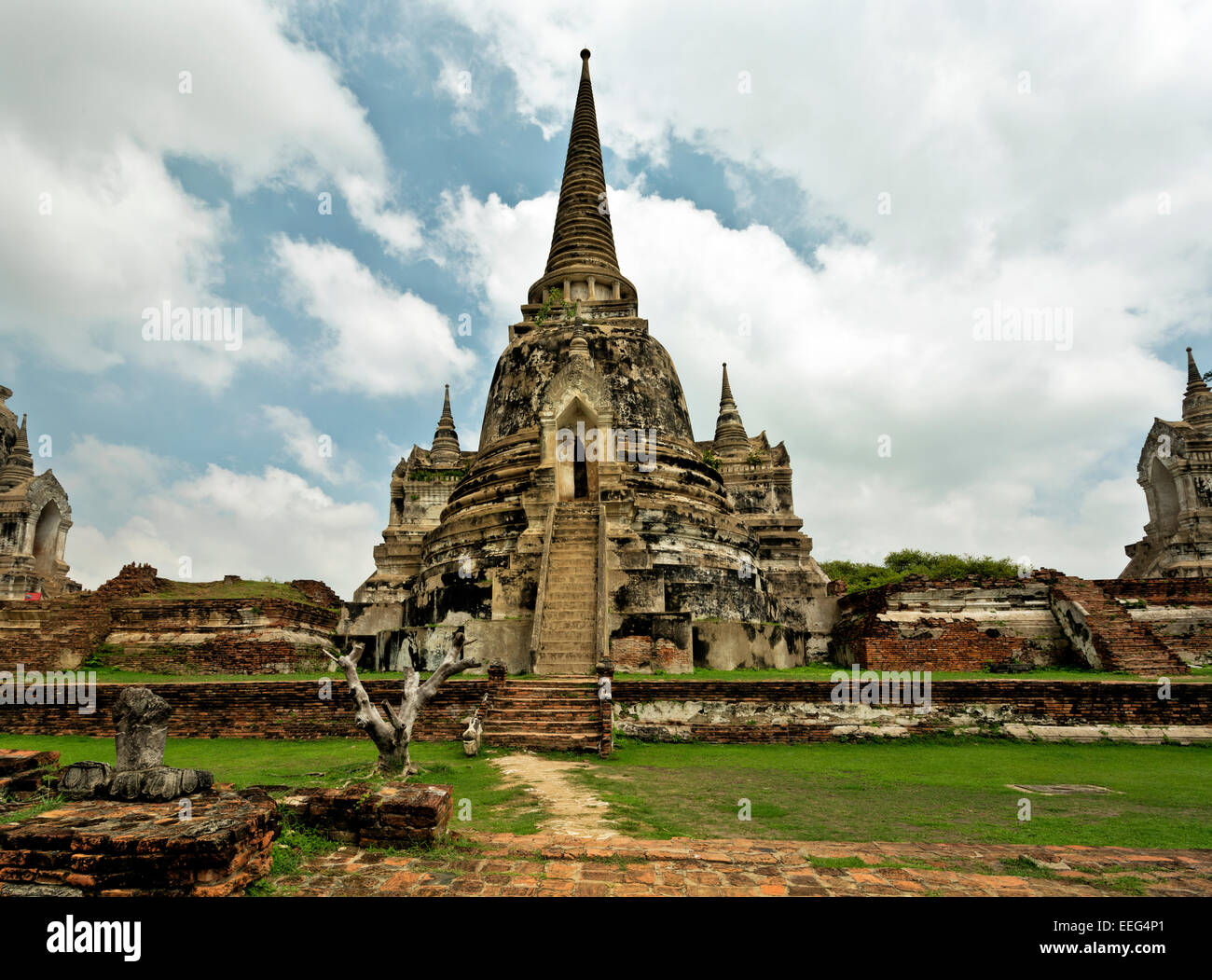 TH00304-00...THAILAND - A chedi left standing after Wat Phra Si Sanphet at Ayutthaya was destroyed by the Burmese in 1767. Stock Photo