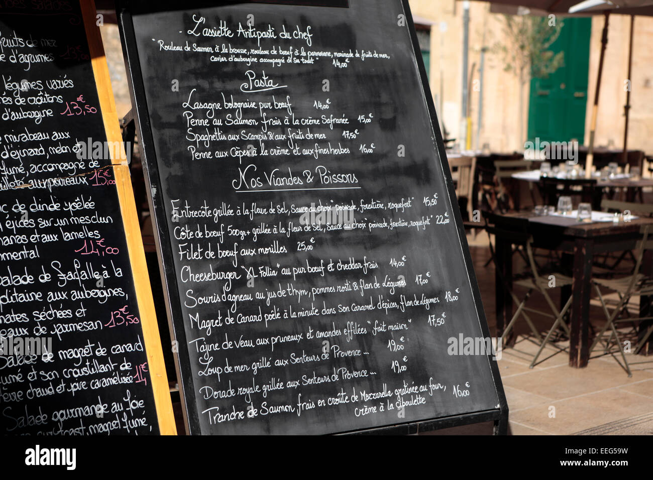 Paris restaurant menu board Stock Photo - Alamy