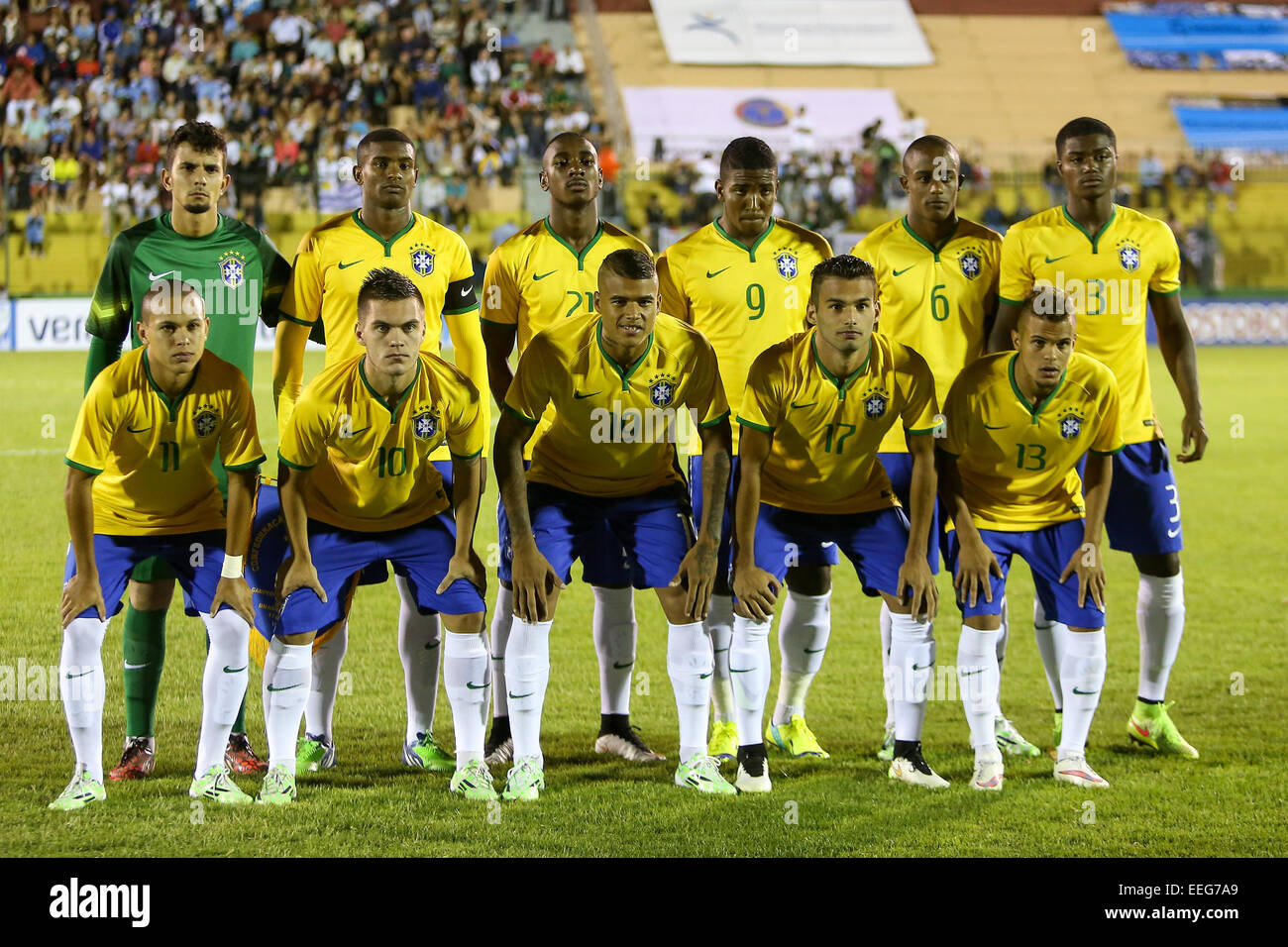 Maldonado, Uruguay. 17th Jan, 2015. Brazil's players pose for a photo prior  to the South American U-20 football match between Uruguay and Brazil in  Maldonado, Uruguay, Jan. 17, 2015. Uruguay won 2-0., image size:1300x956