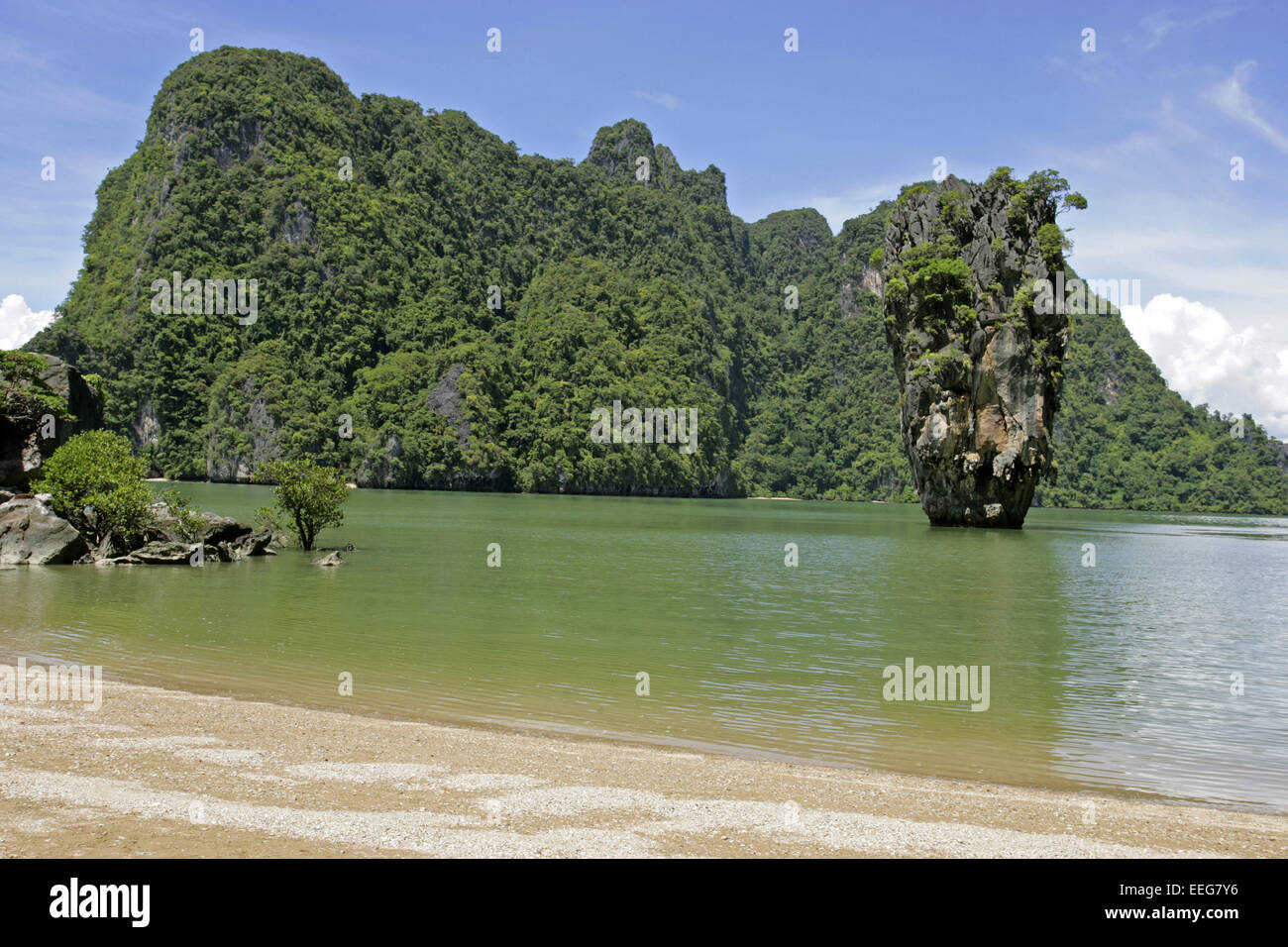 Thailand felsen bucht hires stock photography and images Alamy