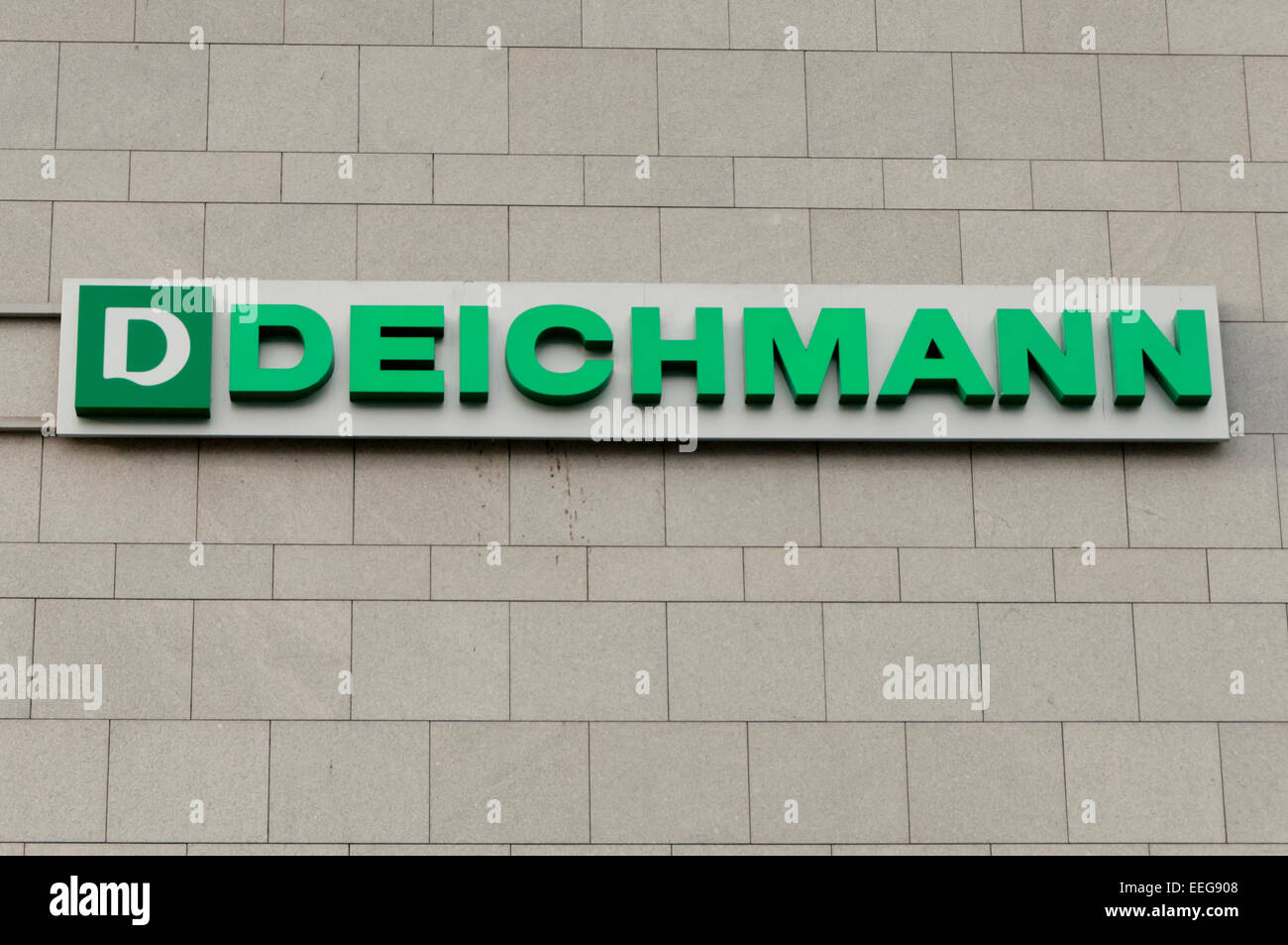 Deichmann logo hi-res stock photography and images - Alamy