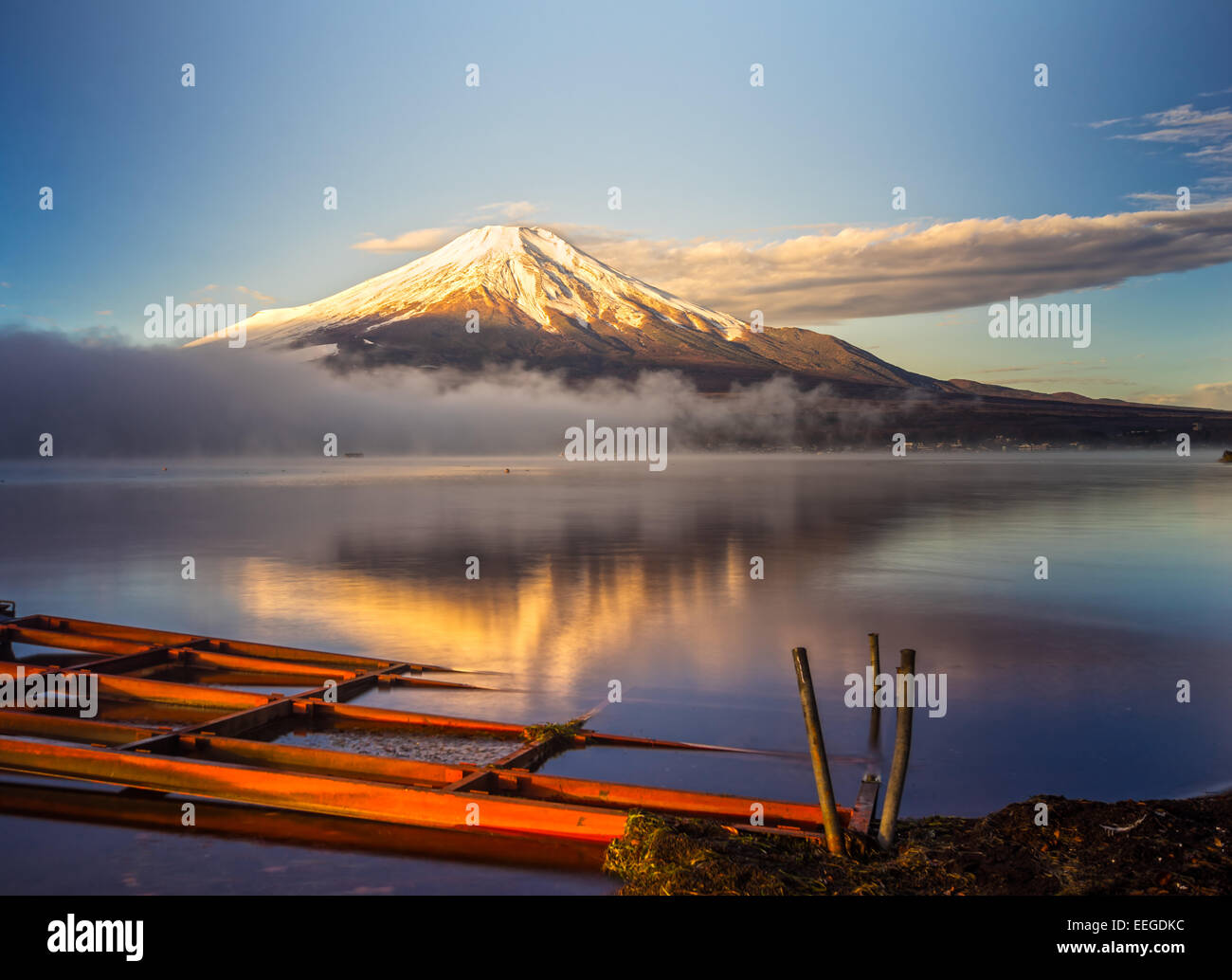 Mount Fuji reflected in Lake Yamanaka at dawn, Japan Stock Photo - Alamy