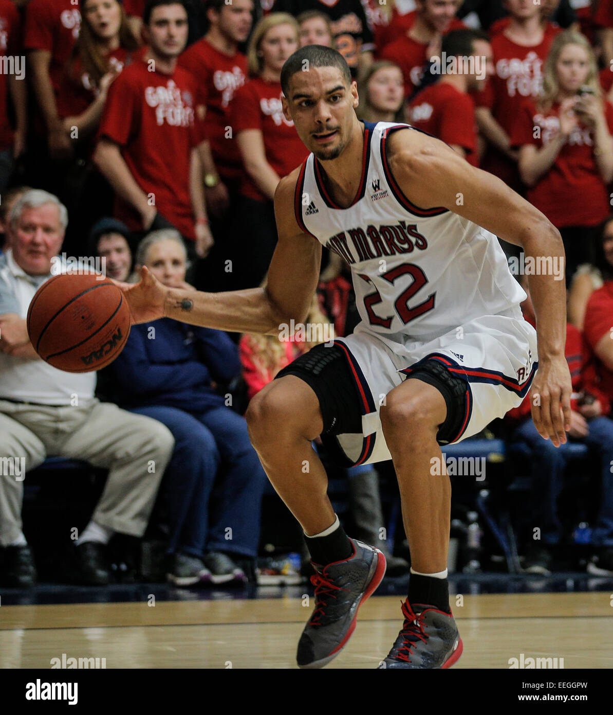 Moraga CA. 17th Jan, 2015. Saint Mary's F # 22 Garrett Jackson drive to ...