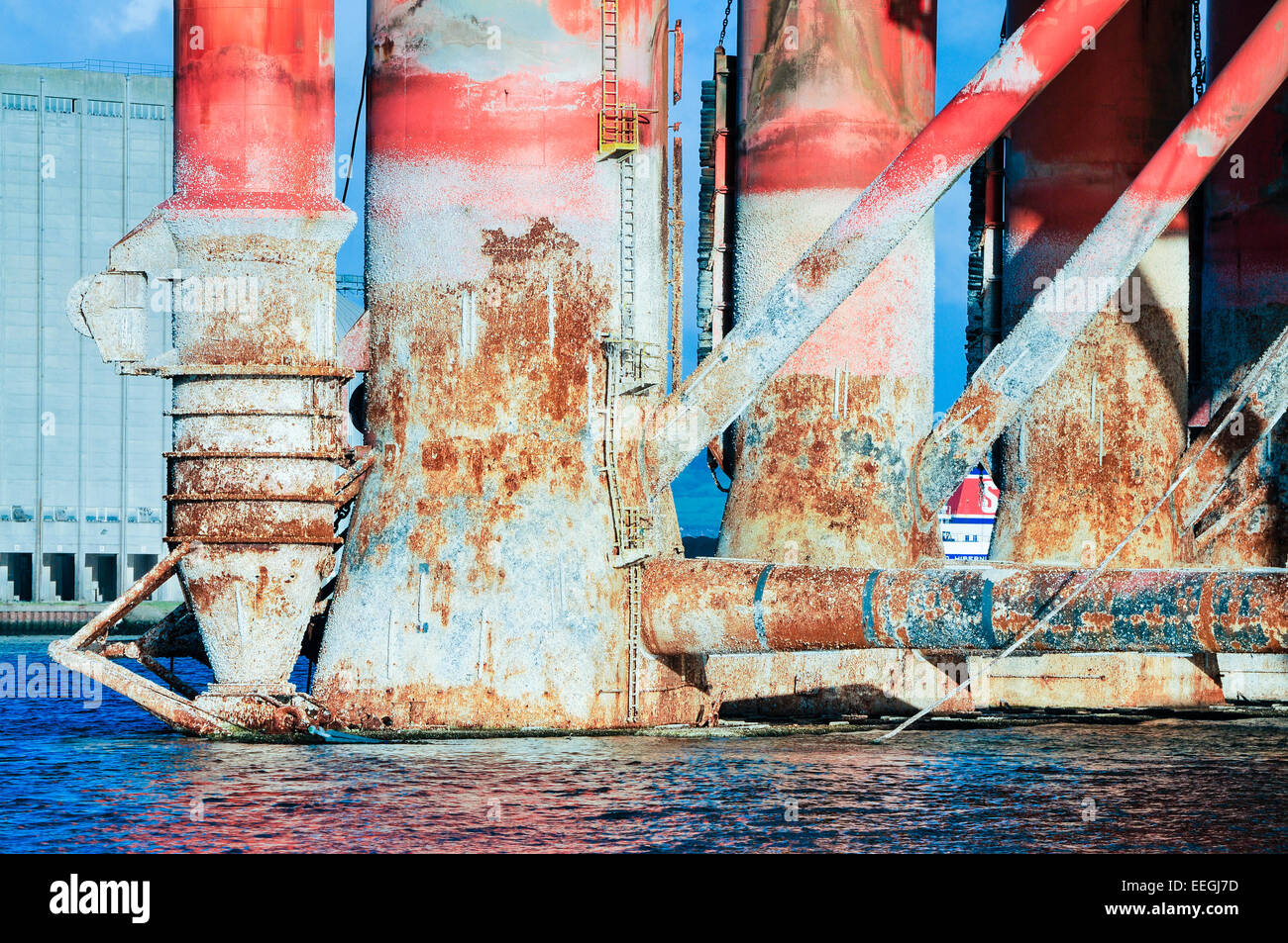 Belfast, Northern Ireland. 18th Jan 2015. Leg supports on an oil rig. Stock Photo