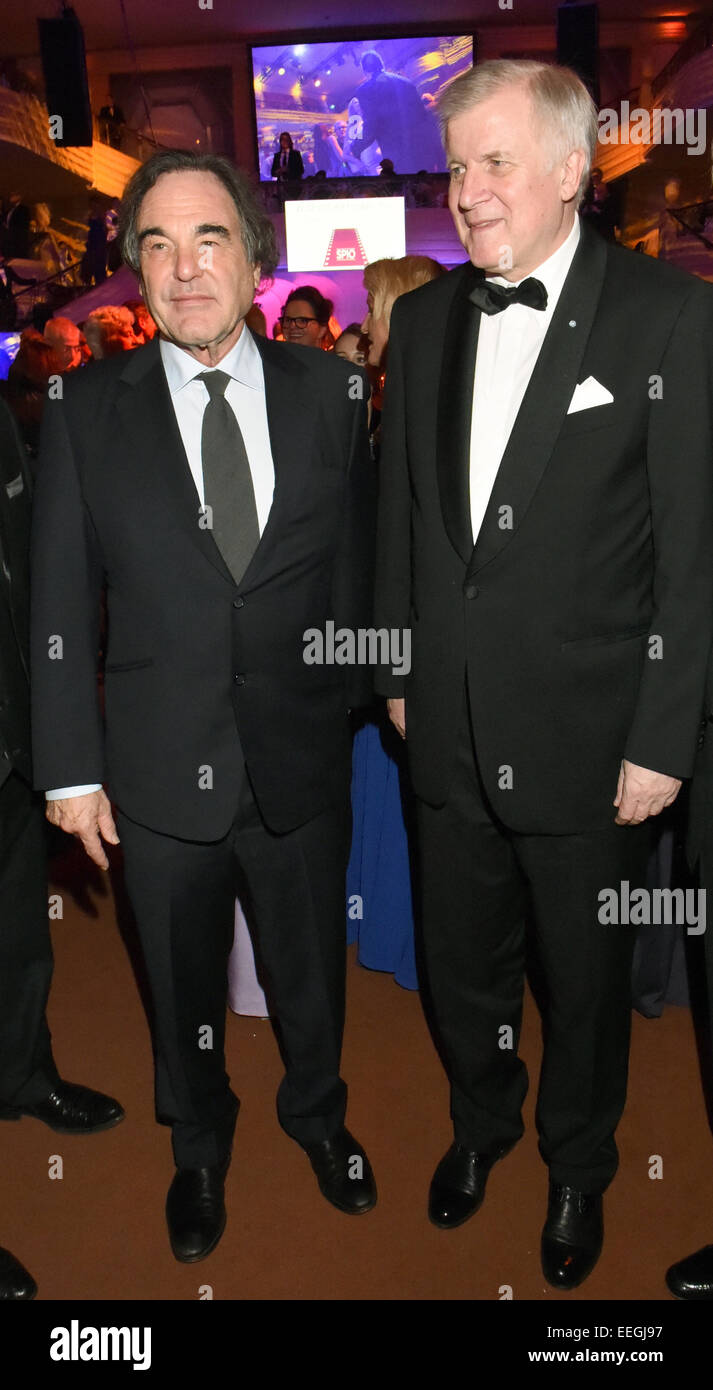 Munich, Germany. 17th Jan, 2015. US movie director Oliver Stone (L) and Prime Minister of the German state of Bavaria Horst Seehofer (R) celebrate during the 42th German Film Ball at the Hotel Bayerischer Hof in Munich, Germany, 17 January 2015. PHOTO: FELIX HOERHAGER/dpa - NO WIRE SERVICE - Credit:  dpa/Alamy Live News Stock Photo