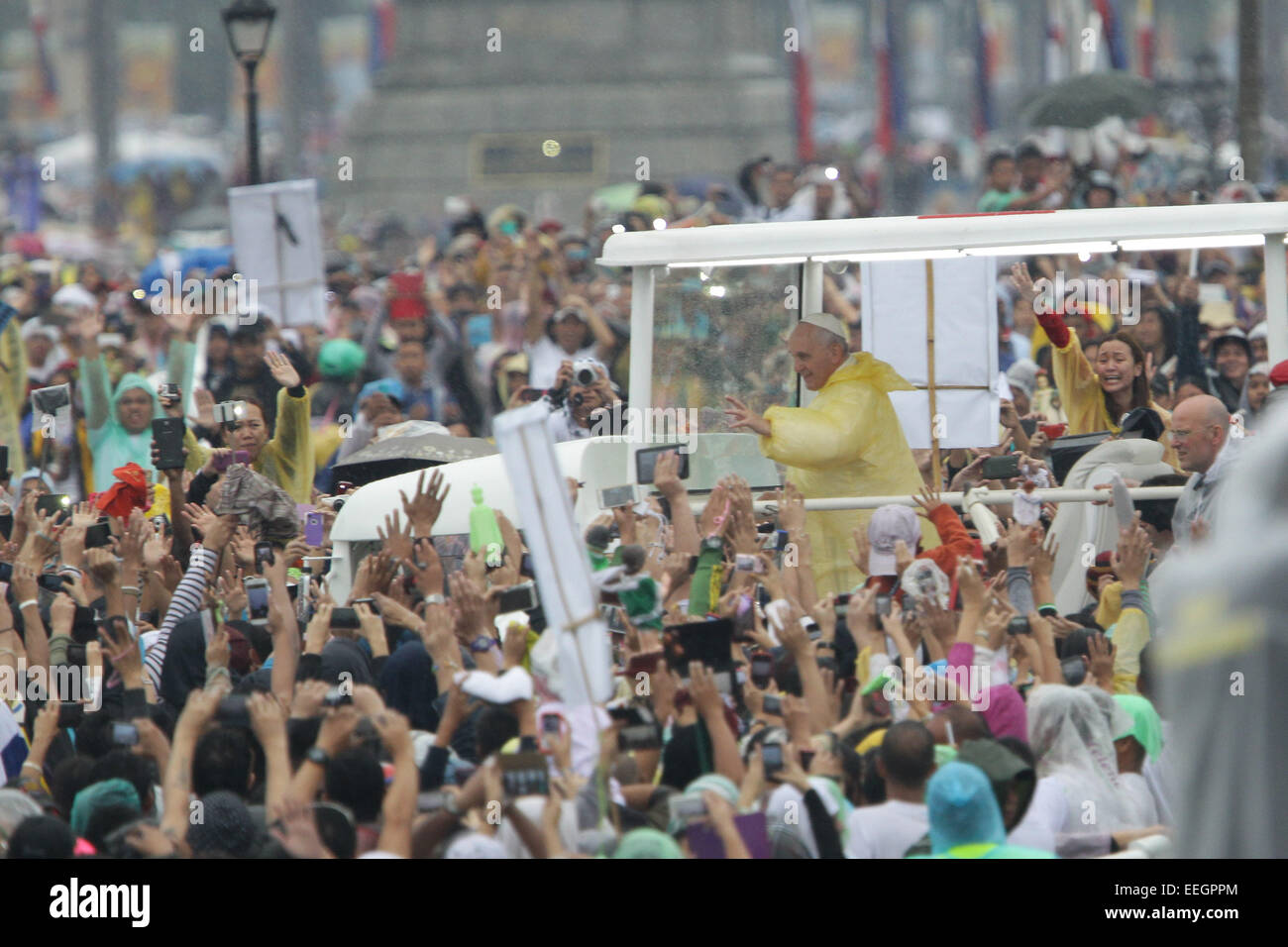 Manila, Philippines. 18th Jan, 2018. Pope Francis waves at the crowd in Quirino Grandstand, Rizal Park in his closing mass on January 18, 2015. The mass was attended by an estimate of 6-7 million people. Photo by Mark Cristino. Credit:  Mark Fredesjed Cristino/Alamy Live News Stock Photo