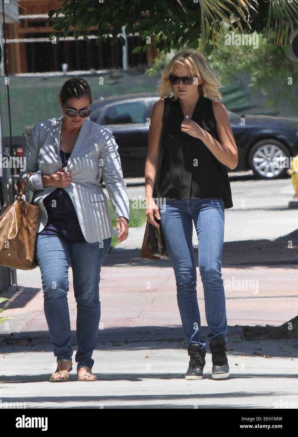 Malin Akerman, dressed causally in jeans, goes out to lunch with a