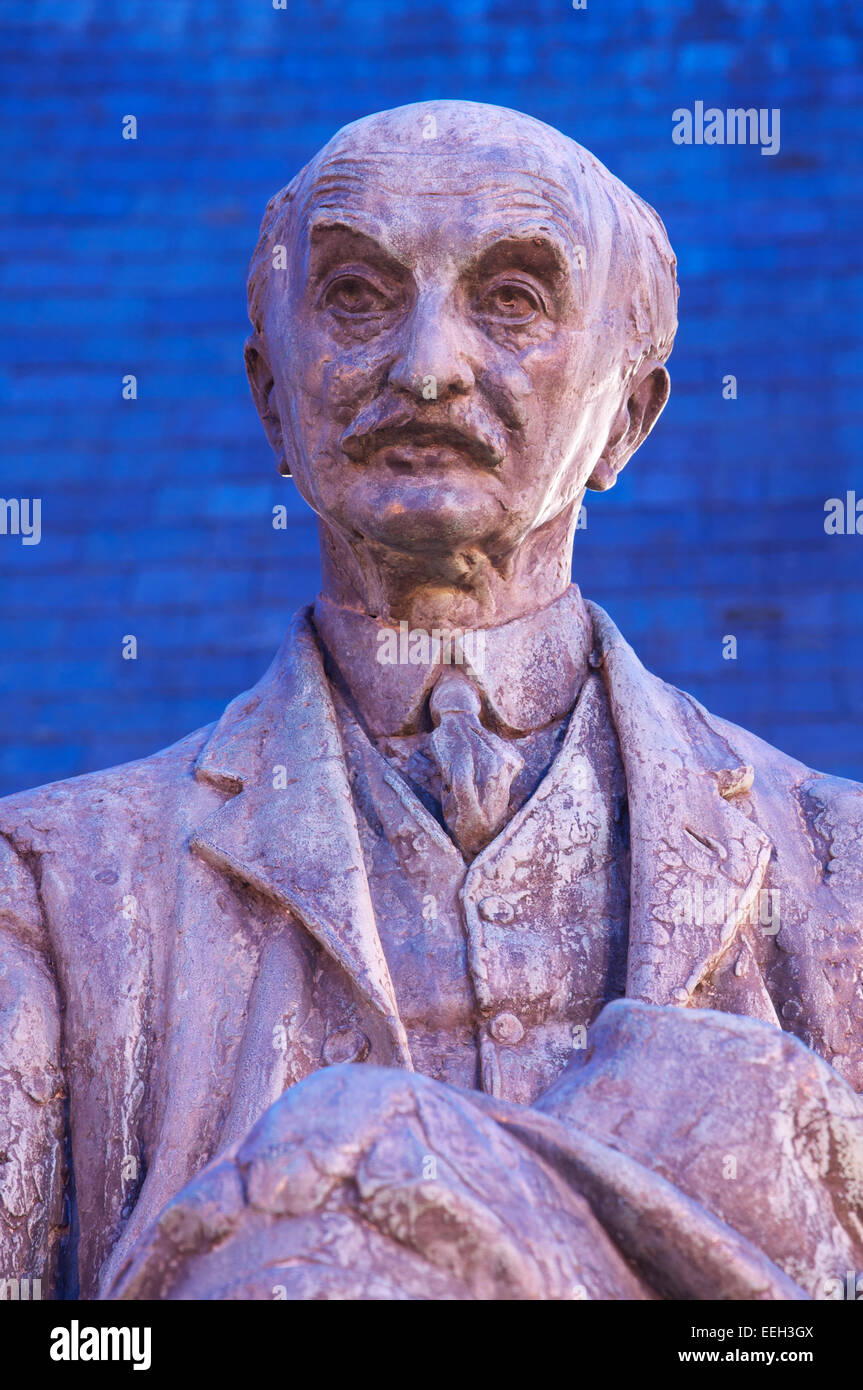 English literature. The bronze statue of Dorset writer and poet Thomas