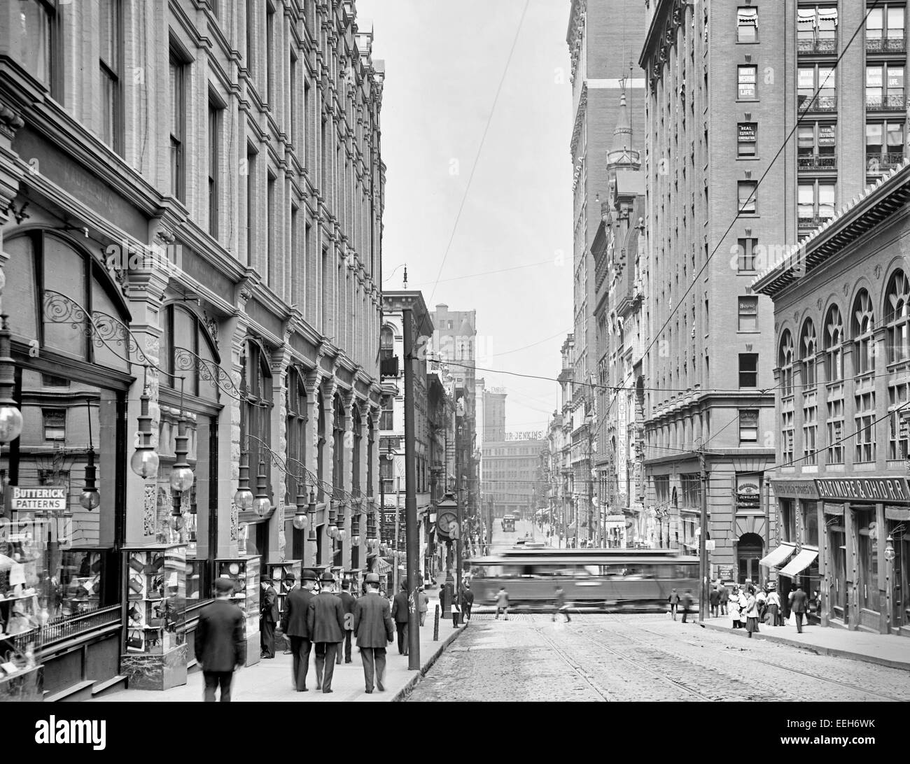 Pittsburgh, Pennsylvania, Fifth Avenue, looking north, circa 1900 Stock