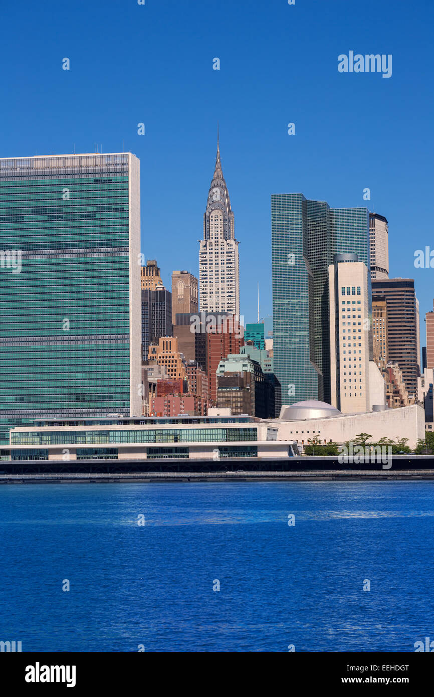 Manhattan New York sunny skyline East River NYC USA Stock Photo - Alamy