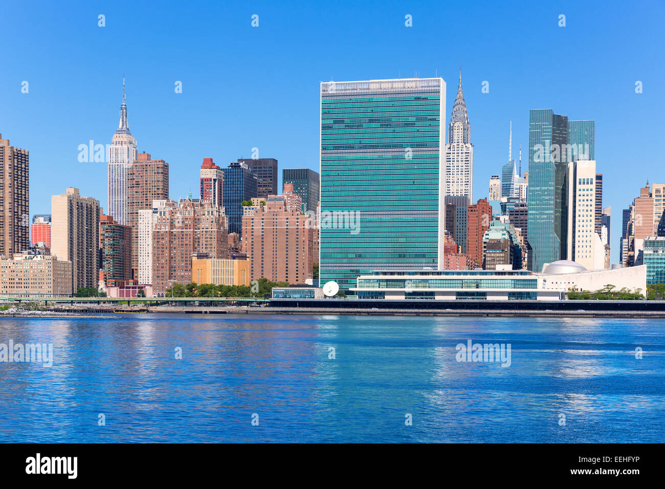 Manhattan New York sunny skyline East River NYC USA Stock Photo - Alamy