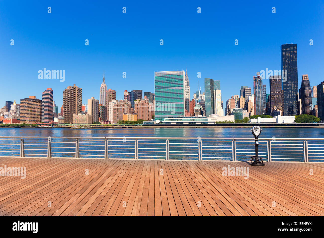 Manhattan New York sunny skyline East River sunshine park NYC USA Stock ...