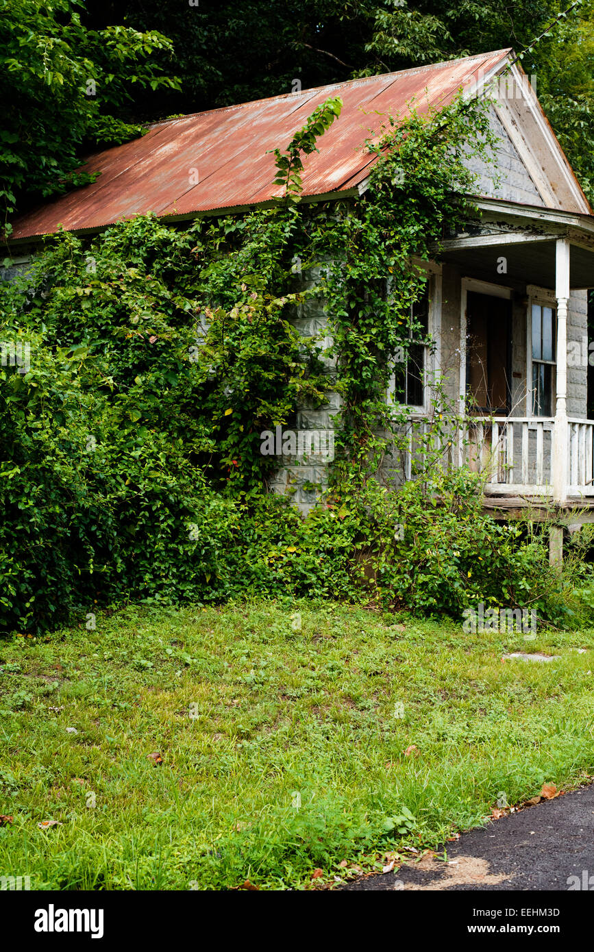 Caruthersville ,Iconic buildings untouched by tornadoes Stock Photo Alamy
