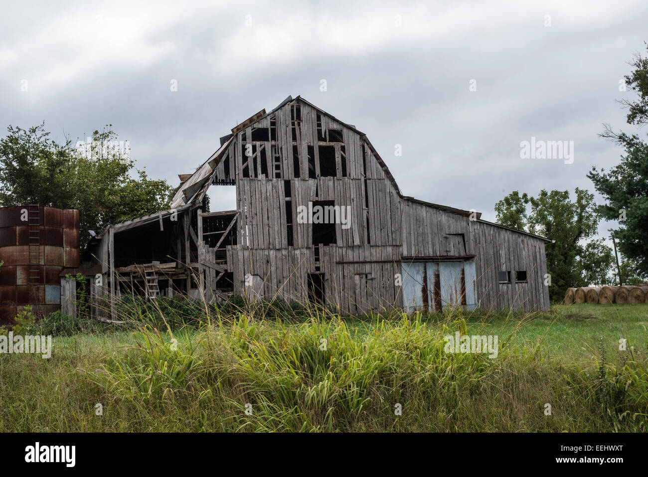 Caruthersville ,Iconic buildings untouched by tornadoes Stock Photo Alamy