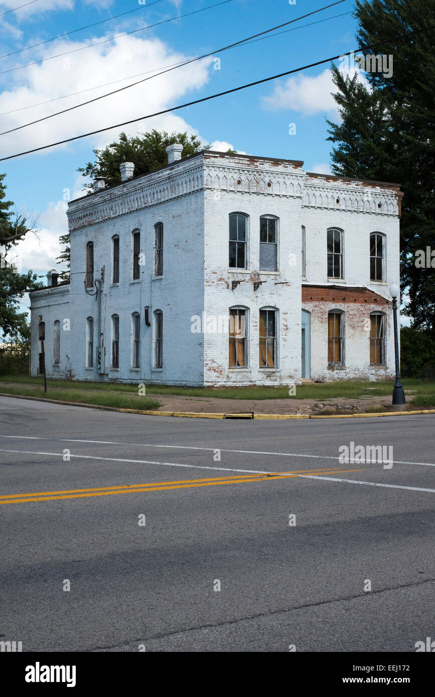 Caruthersville ,Iconic buildings untouched by tornadoes Stock Photo Alamy