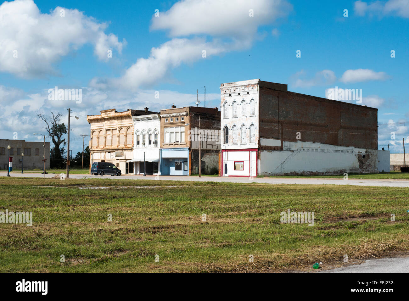 Caruthersville ,Iconic buildings untouched by tornadoes Stock Photo Alamy
