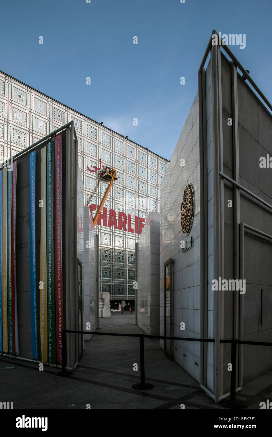 Institut du monde Arabe à Paris, France. 11 janvier, 2015 manifestation pour Charlie, Stock Photo