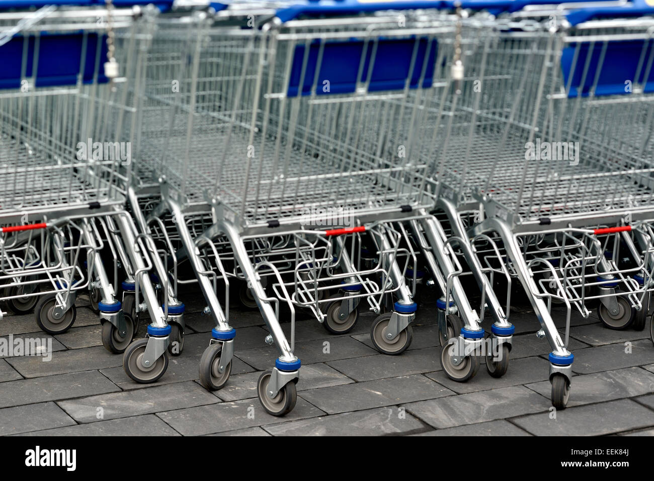 Shopping Trolleys Outside a Supermarket Stock Photo Alamy