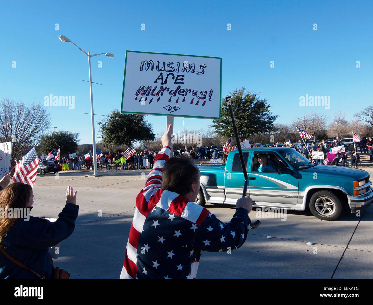 Garland, Texas, USA - 17/01/2015 - Muslim Alliance holds a seminar Stand with the Prophet in Honor and Respect, in the Dallas suburb. Happening just a week after a terrorist attack in Paris France hundreds of Texas stood outside to protest. Stock Photo