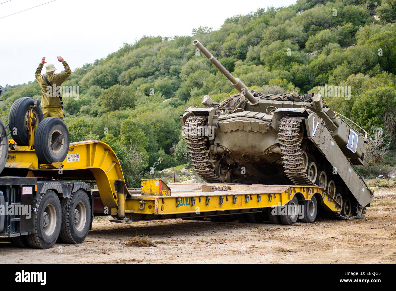 Israeli soldier tank hi-res stock photography and images - Alamy