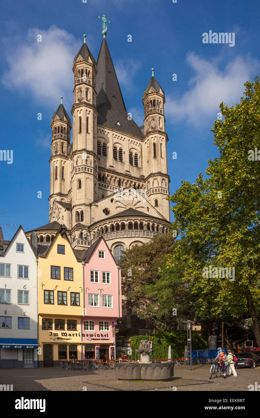 Fischmarkt and Gross St Martin Church. Cologne, Germany Stock Photo - Alamy