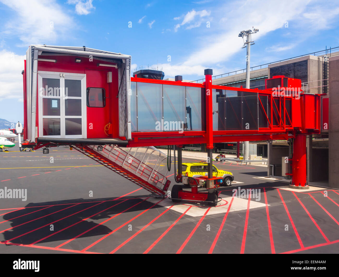 Passenger boarding bridge airport la hires stock photography and