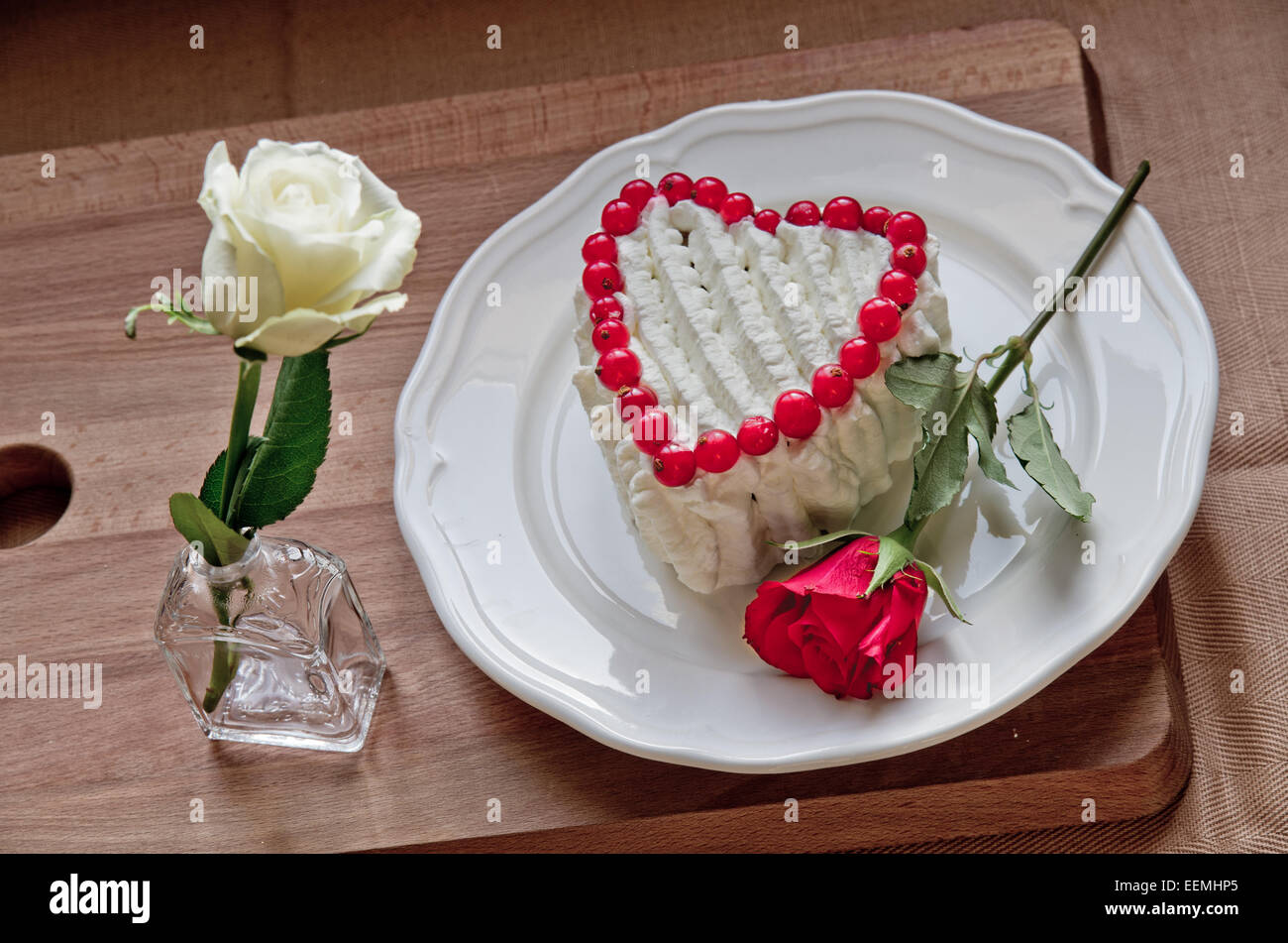 Order Butterfly on Red Heart Fondant Cake Online in Gurugram : From VIBH  Gurugram