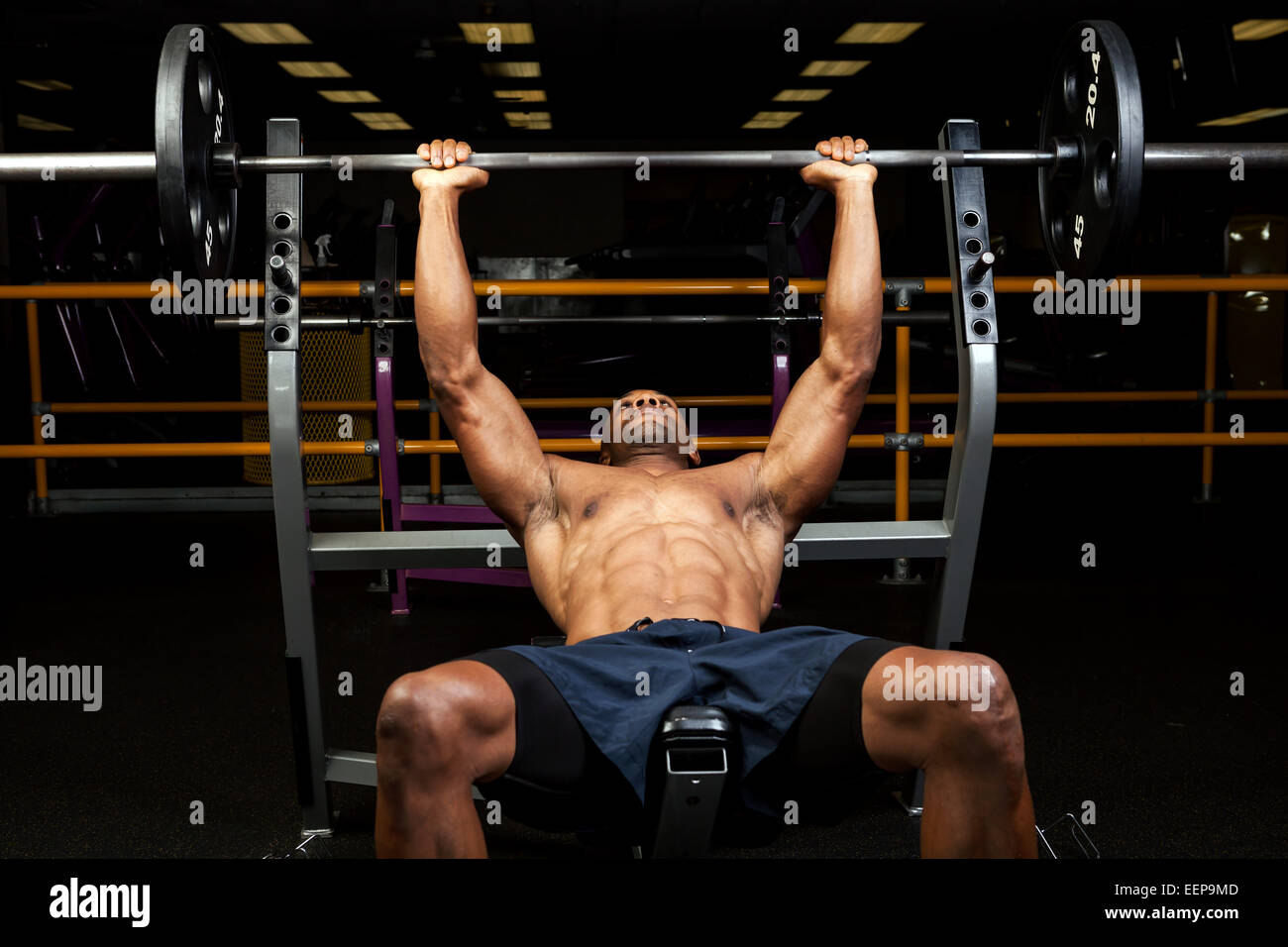 Bench press hi-res stock photography and images - Alamy