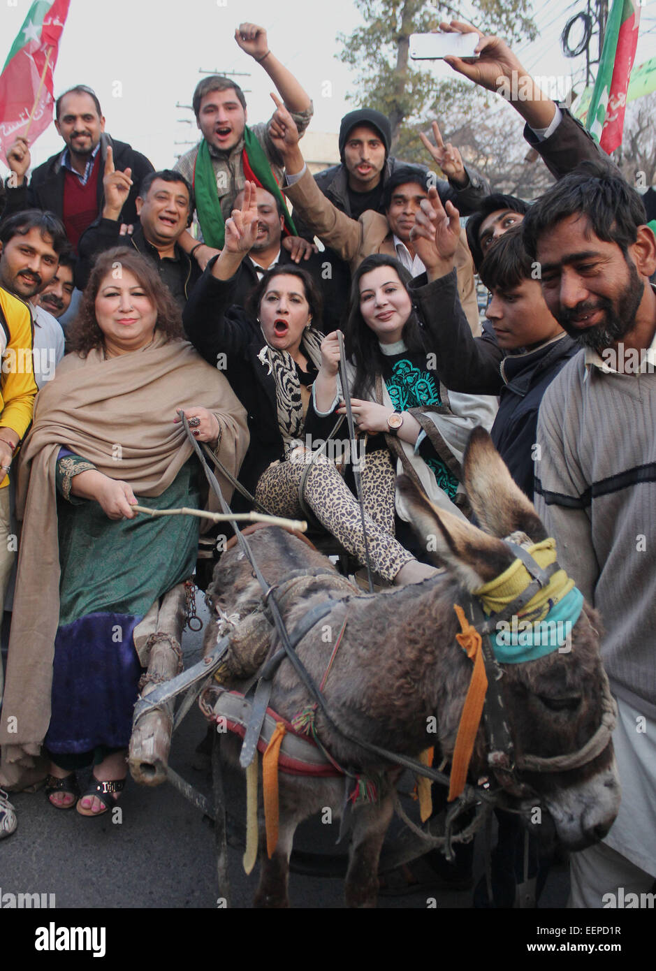 Lahore Pakistan 20th Jan 2015 Supporters Of Pakistan Tehreek e Insaf PTI Chant Slogans 